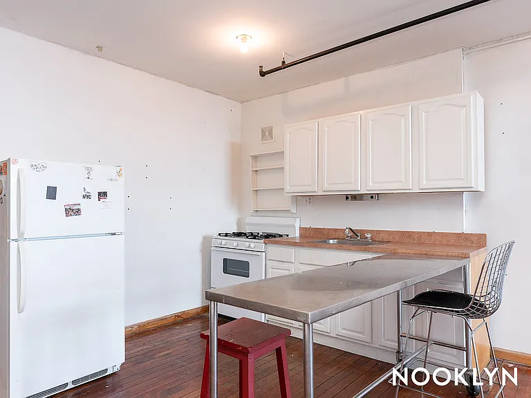 27 Arion Pl #314 — Photo 5