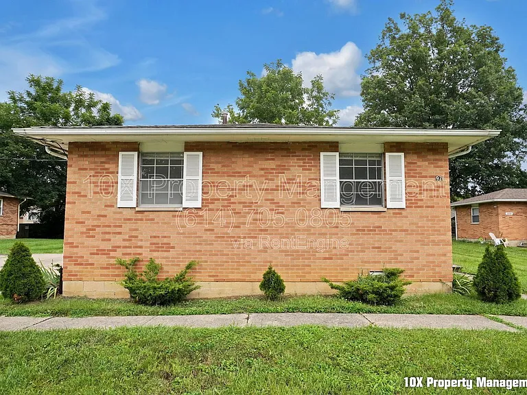 92 Cherrington Rd — Photo 2