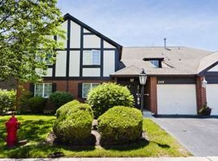 245 Windsor Ln UNIT B, Willowbrook, IL 60527