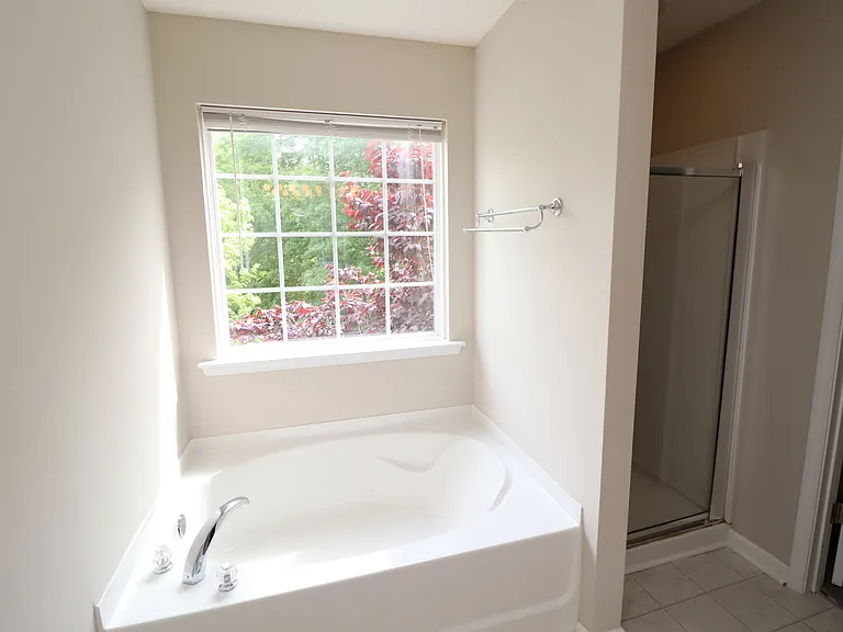 110 Fanwood Ct — Photo 30