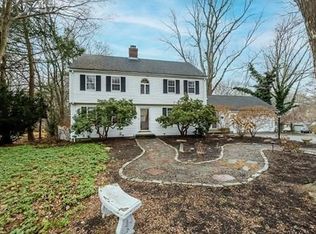 7 Stevens Cir, Andover, MA 01810