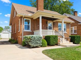 909 E Corrington Ave, Peoria, IL 61603