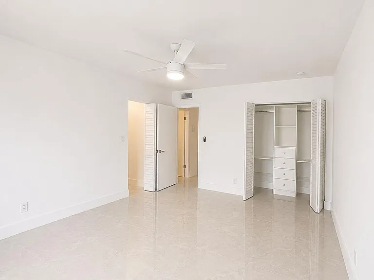 5300 Washington St #G126 — Photo 14