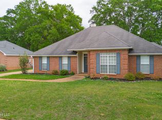 300 Peachtree St, Brandon, MS 39042