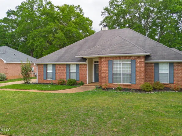 300 Peachtree St, Brandon, MS 39042