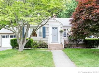 151 Winslow Dr, West Haven, CT 06516