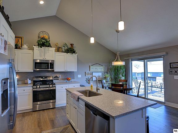 4th image of 2657 N 202nd Ave