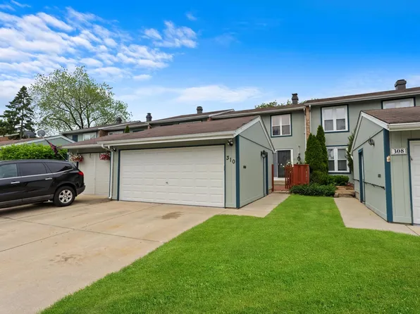 310 Colony Green Dr, Bloomingdale, IL 60108