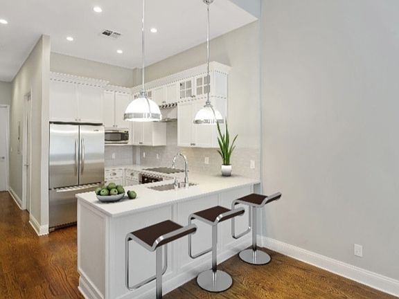 4th image of 49 E 7th St #2H