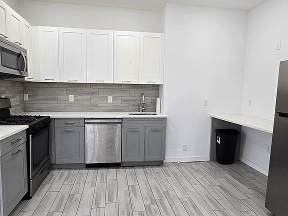 2nd image of 487 Ocean Ave APT 3