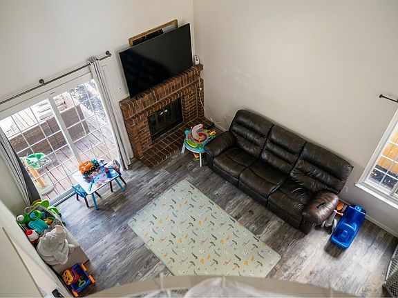 3rd image of 3567 Rio Rosa Way