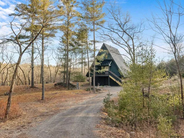 562 Queens Highway, Accord, NY 12404