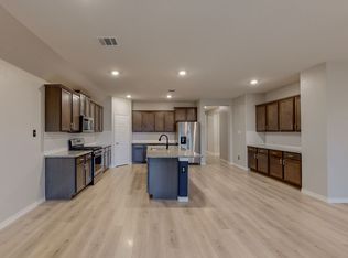 949 Royal Ln, Celina, TX 75009