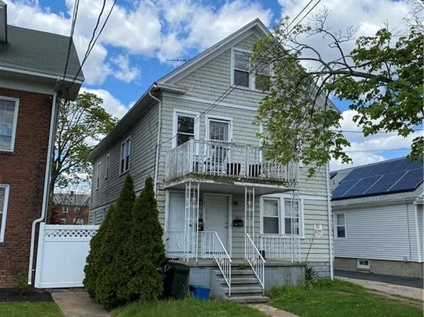 100 Bradley Ave, East Haven, CT 06512