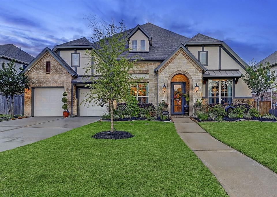 1st image of 5911 Vineyard Creek Ln