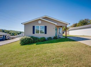 2211 Glenwood St, Kingsport, TN 37664