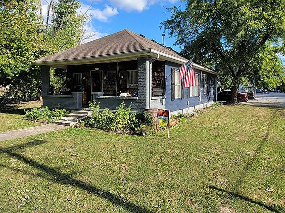 2nd image of 276 S 1st St