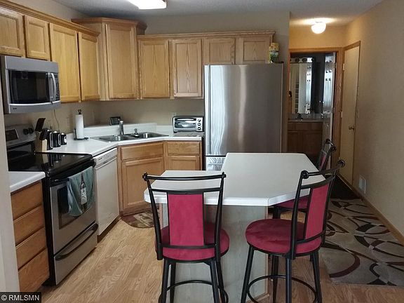 4th image of 2071 Willow Cir