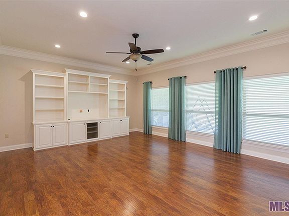 5th image of 12789 Thoroughbred Ln