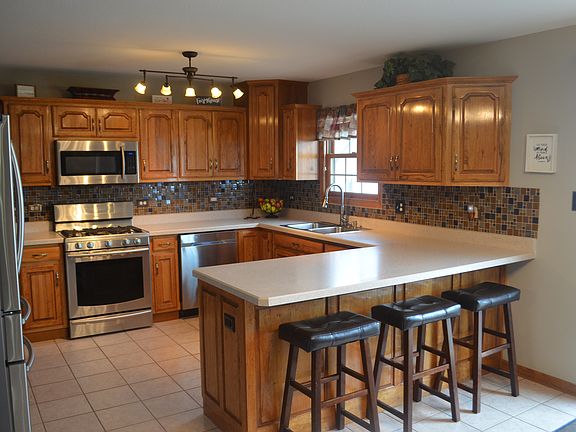 3rd image of 1446 E Cap Cir