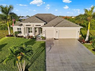 602 NW 32nd Pl, Cape Coral, FL 33993