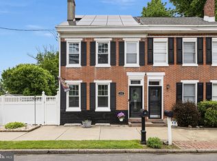 233 4th St, Bordentown, NJ 08505