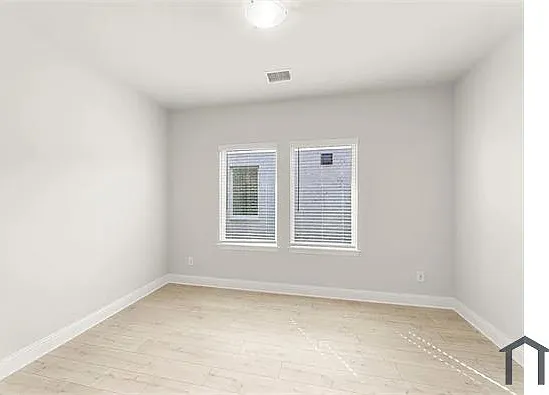2138 Rhodora Ave — Photo 7