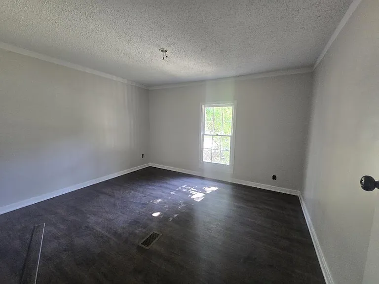 2619 W Black Creek Rd — Photo 10