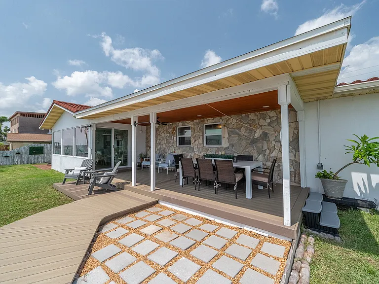 1110 S Banana River Dr — Photo 9