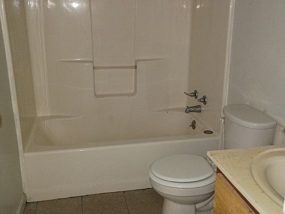 3rd image of 461 Josephine Dr #461