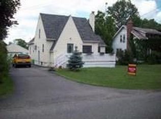 1022 Lilac Ave, East Lansing, MI 48823