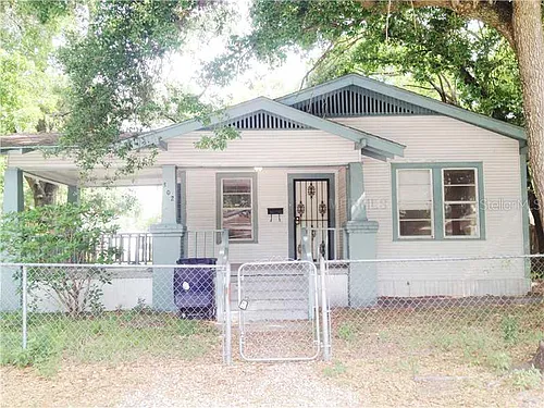 302 E Selma Ave Photo 1