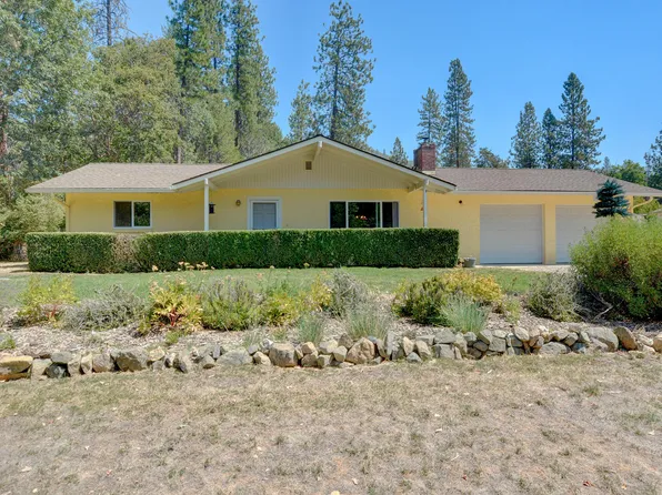 2141 Foots Creek Rd, Gold Hill, OR 97525