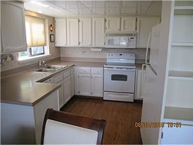 4th image of 7400 Stinson Ave APT 101