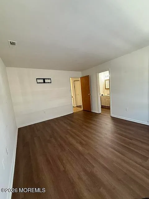 Building Photo - 52 Scotch Pine Dr