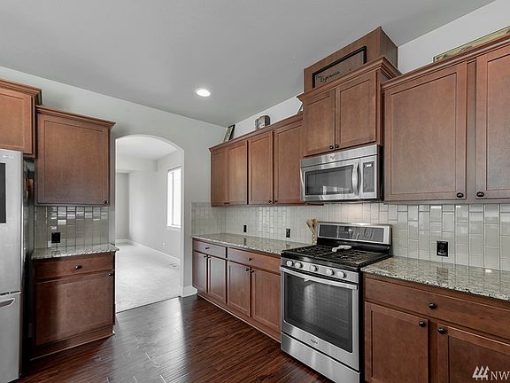 4th image of 19927 123rd Street Ct E