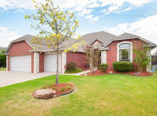 16108 Rim Rd, Edmond, OK 73013