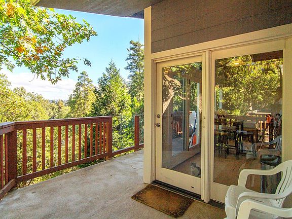 2nd image of 26394 Lake Forest Dr