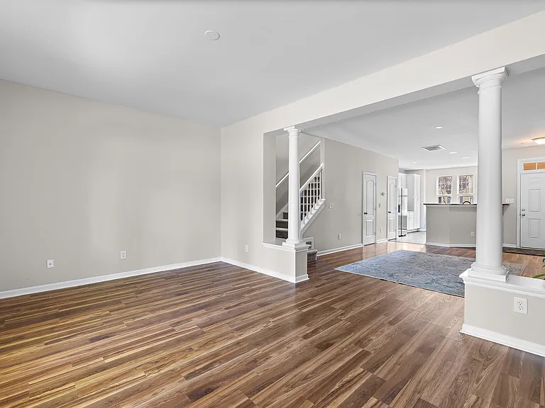120 Point Comfort Ln — Photo 14