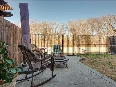 133 Barrington Ln — Photo 25