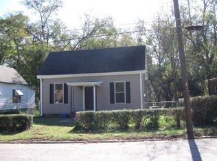 343 Marion Ave, Greenwood, SC 29646