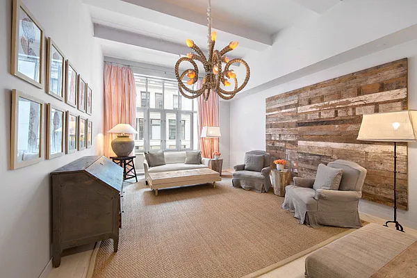 Rented by Level Group | media 15