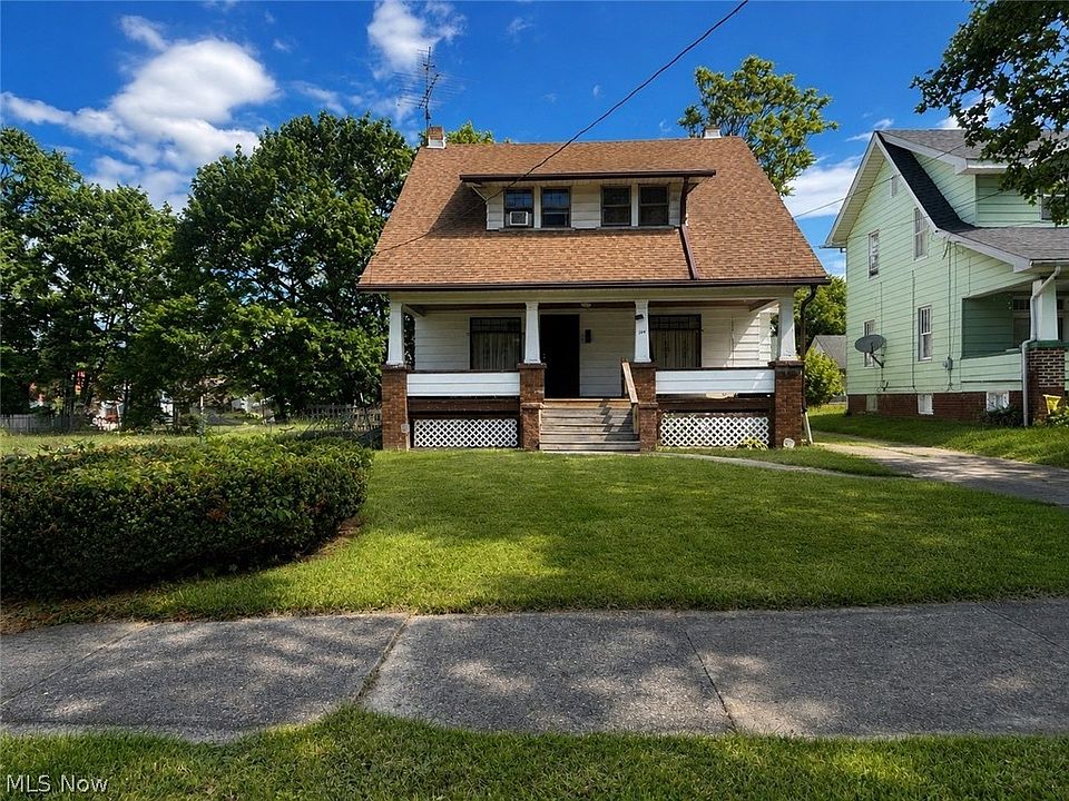 1st image of 144 E Lucius Ave