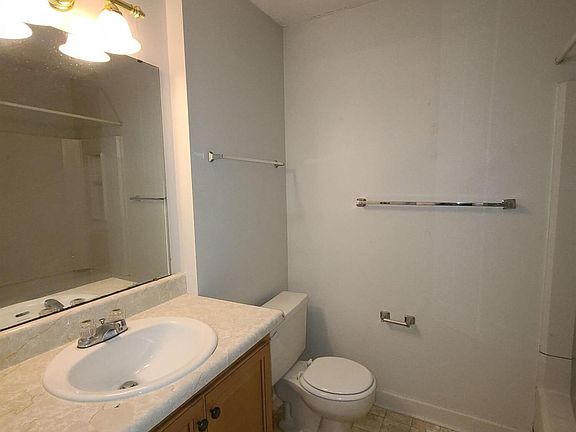 4th image of 7371 Sandy Creek Dr