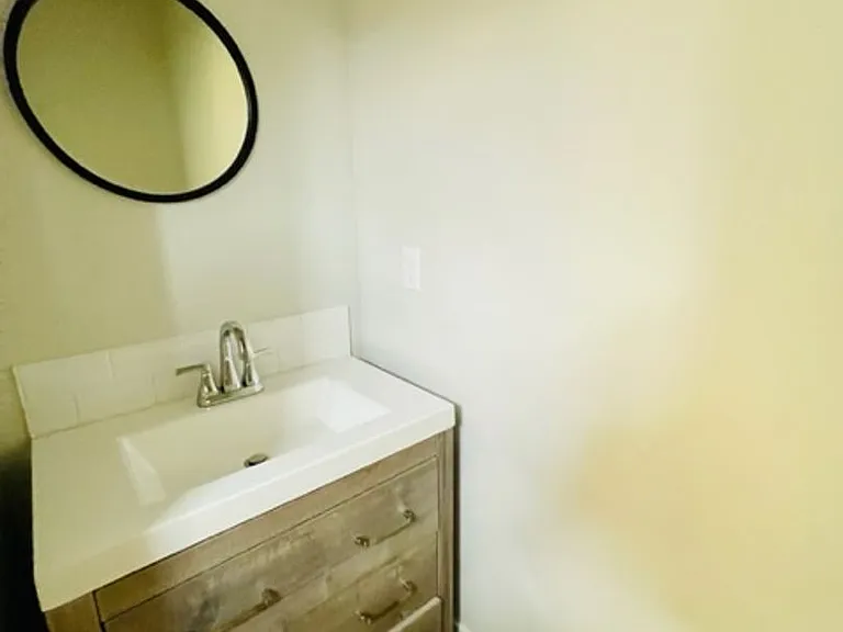 1718 NE Lotus Dr #1 — Photo 7