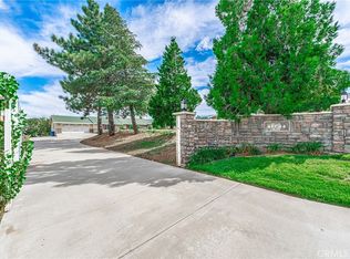 40054 92nd St W, Leona Valley, CA 93551