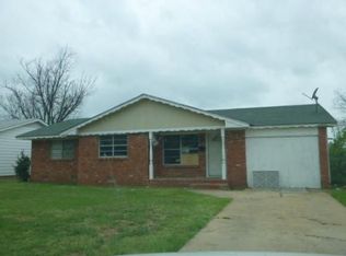 917 N 13th St, Frederick, OK 73542