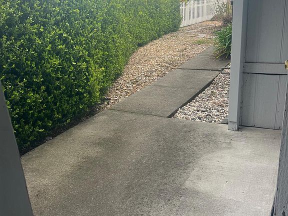 5th image of 33 chestnut Court