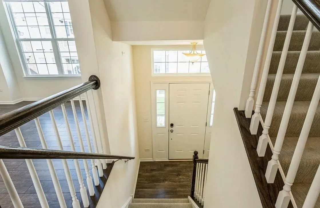 3 bed, 2.5 bath, 1783 sqft, $3,550 — Photo 2