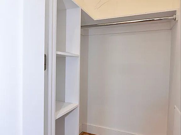 5th image of 355 W 122nd St #4